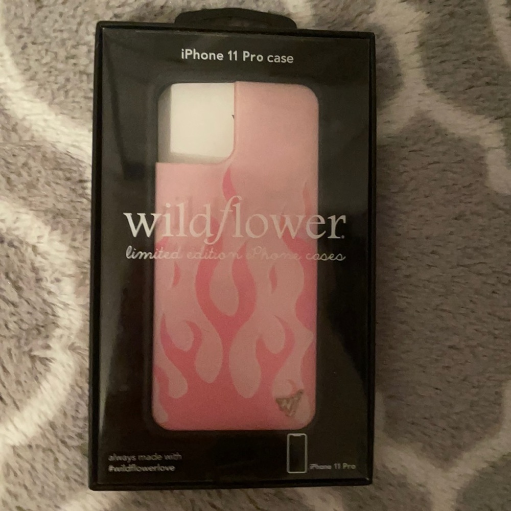 wildflower pink flames case iphone 11 pro